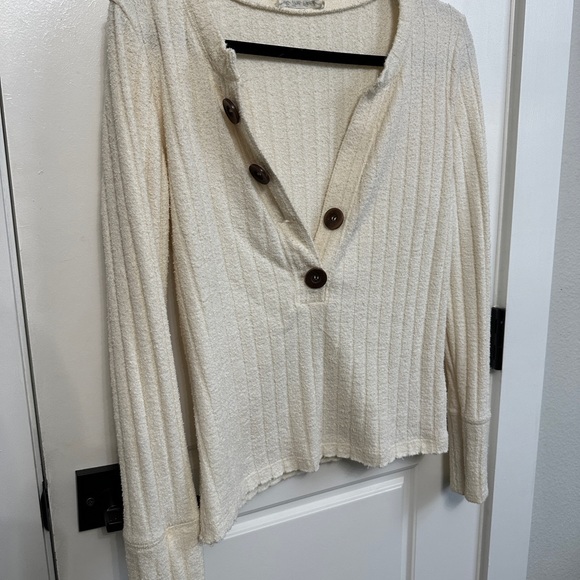 We the free olive Henley - Picture 7 of 7